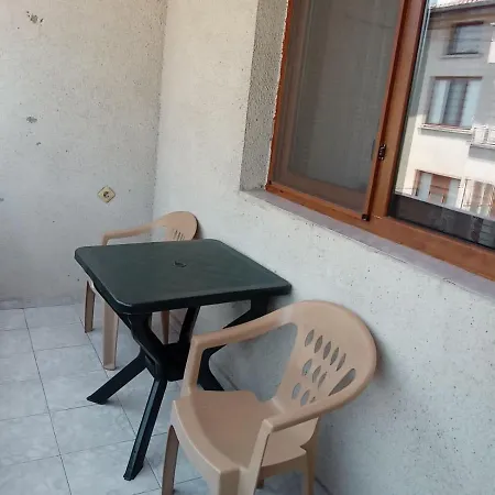 Стаи За Гости Петрови 普里莫尔斯科